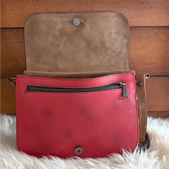 Patricia Nash Raspberry Leather Floral Embossed Crossbody Bag - Picture 5 of 9